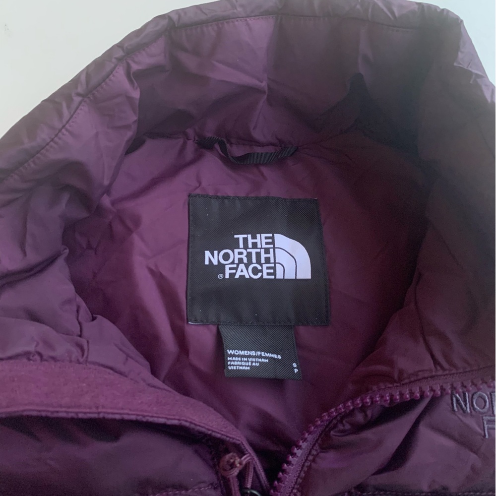 THE NORTH FACE NF0A4R3F Women Aconcagua Puffer Vest Sz S/P Dark Purple 550 Down - Picture 3 of 14